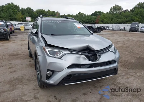 2016 Toyota Rav4 Xle z USA, uszkodzony, nr VIN 2T3RFREV1GW516761